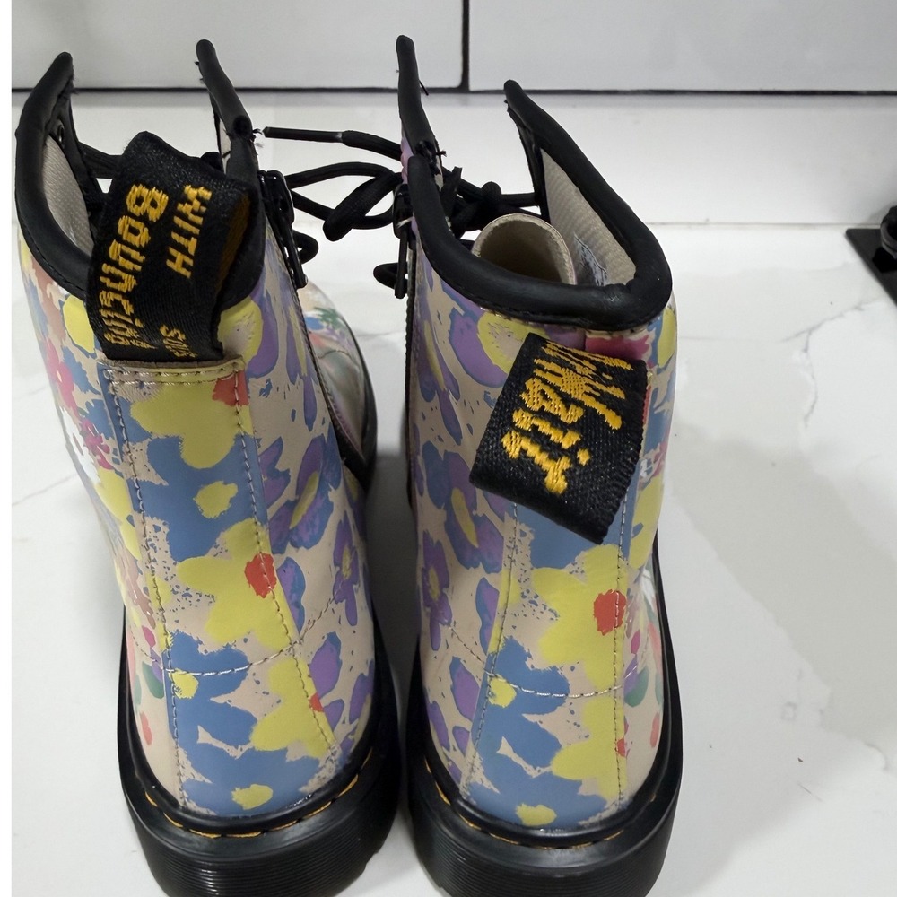 Dr. Martens 1460 Y Floral Combat Boots Kids Size 6M 7L EU 38 Multi Color Zip - Picture 7 of 9